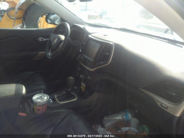 1C4PJMDB7HW576711 Jeep Cherokee Limited
