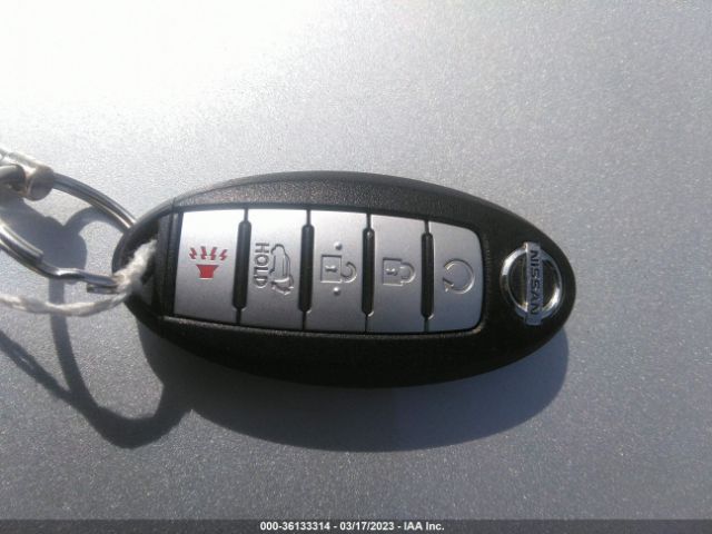 KNMAT2MV9HP539491 Nissan ROGUE SV