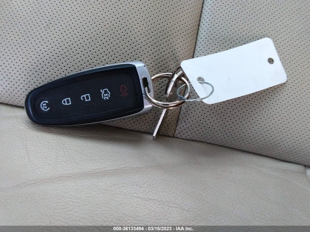 2019 Lincoln MKT, VIN: 2LMHJ5AT3KBL02373