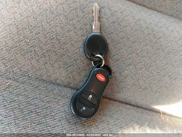 1C4GJ45303B115969 Chrysler Voyager Lx