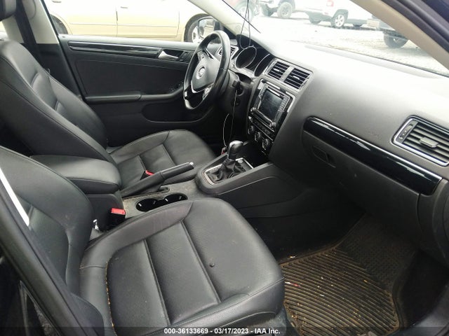 3VWL17AJ7HM243045 Volkswagen Jetta 1.8t Sel