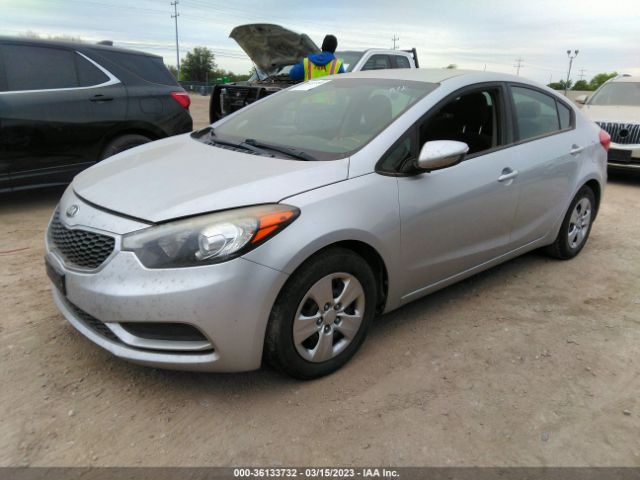 KNAFX4A68G5572167 KIA FORTE LX