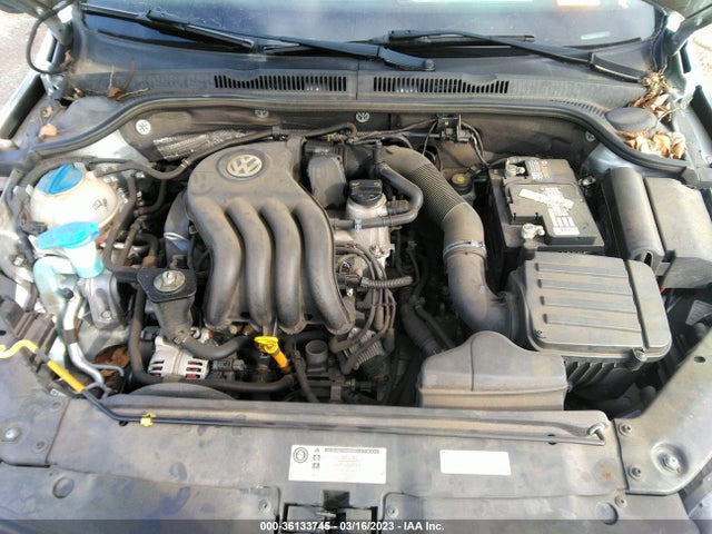 3VW2K7AJ5FM311025 Volkswagen Jetta Sedan 2.0l S