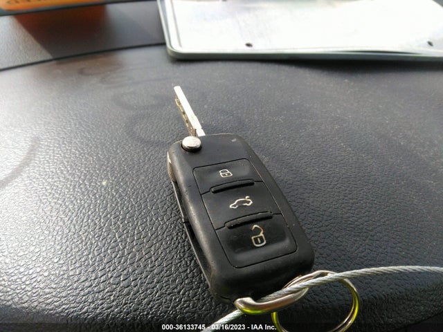 3VW2K7AJ5FM311025 Volkswagen Jetta Sedan 2.0l S