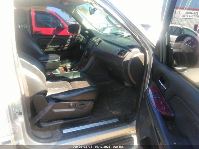 2007 CADILLAC ESCALADE VIN: 1GYEC63877R302273
