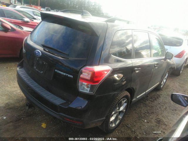 JF2SJAWC0JH583834 Subaru Forester Touring