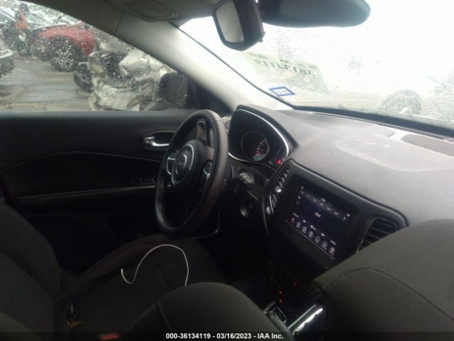 3C4NJCAB7KT832977 Jeep Compass Sport