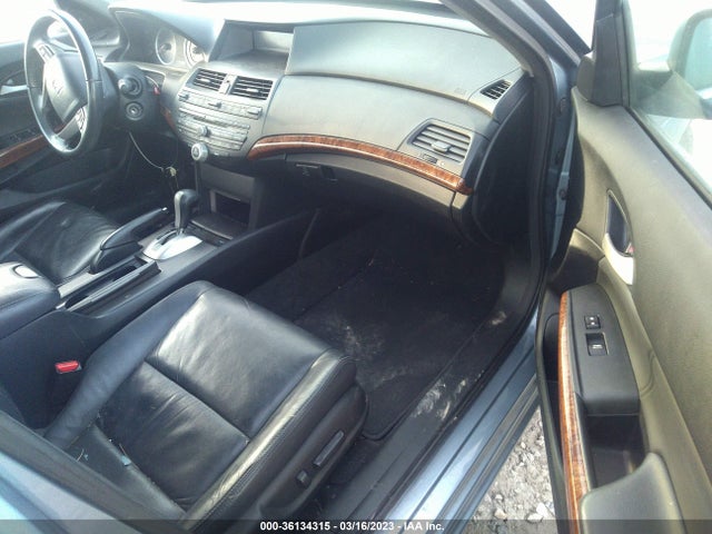 2011 HONDA ACCORD SDN EX-L VIN: 1HGCP2F8XBA102714