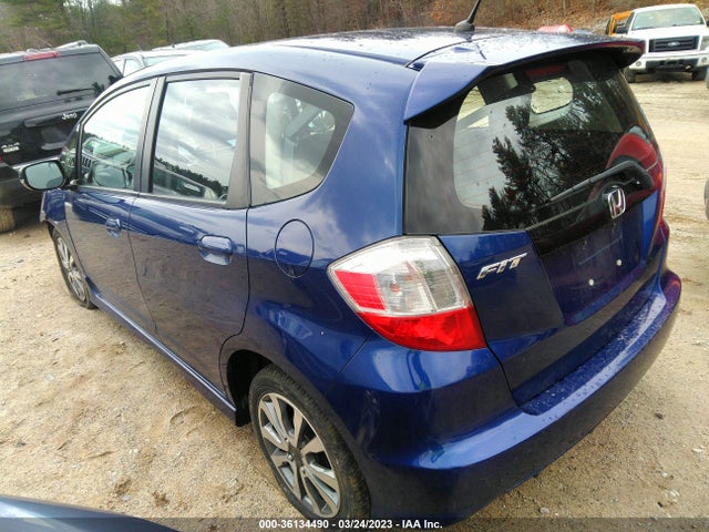2013 HONDA FIT SPORT VIN: JHMGE8H57DC004287