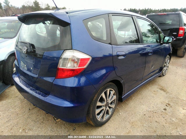 2013 HONDA FIT SPORT VIN: JHMGE8H57DC004287