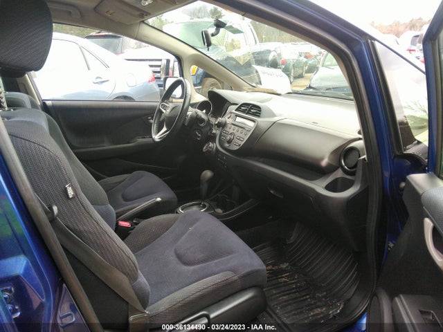 2013 HONDA FIT SPORT VIN: JHMGE8H57DC004287