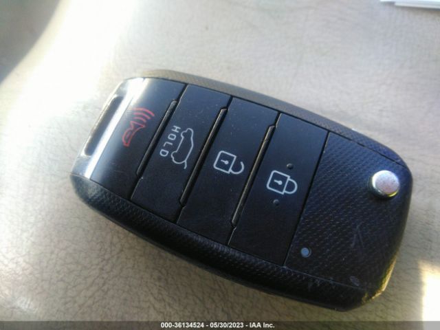 KNDJN2A20F7138882 KIA Soul Base