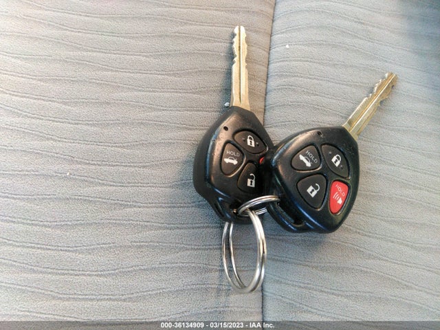 2010 TOYOTA COROLLA LE VIN: JTDBU4EE5AJ074700