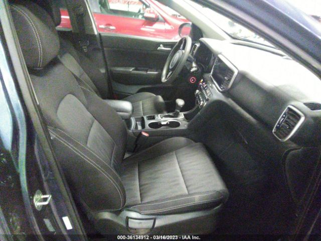 KNDPMCAC6M7868126 KIA Sportage Lx