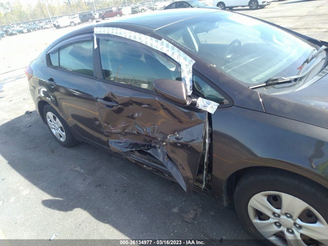 2018 Kia Forte, VIN: 3KPFL4A77JE219700