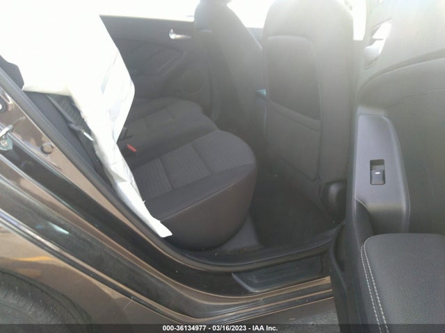 2018 Kia Forte, VIN: 3KPFL4A77JE219700