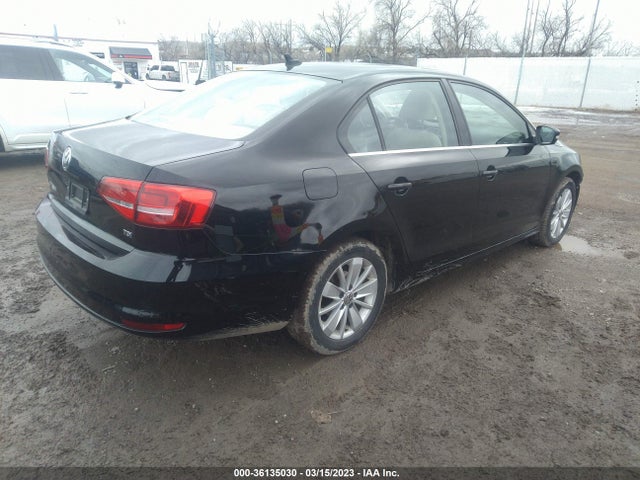 3VWLA7AJ3FM303108 Volkswagen Jetta Sedan 2.0l Tdi Se