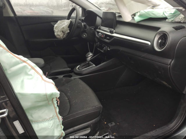 2019 KIA FORTE LXS VIN: 3KPF24AD0KE125796