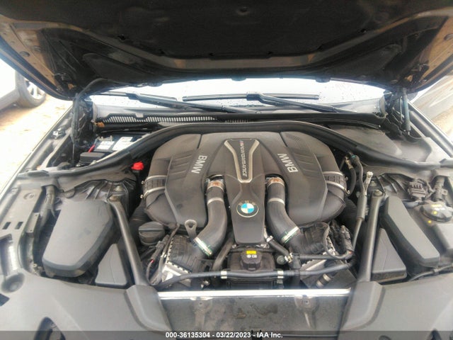 WBAJB9C55JB049451 BMW 5 Series M550i Xdrive