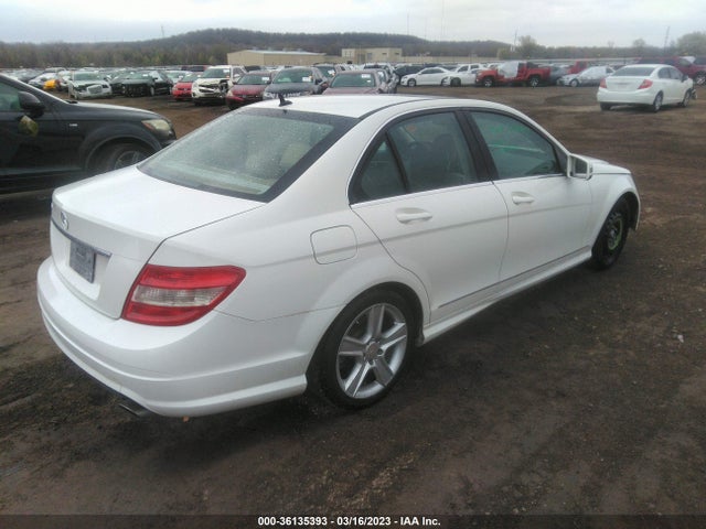 2011 MERCEDES-BENZ C-CLASS C 300 VIN: WDDGF5EB2BR160244