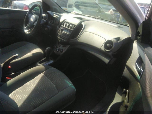 Chevrolet SONIC LS 2014 1G1JA6SH6E4133958 Image 5
