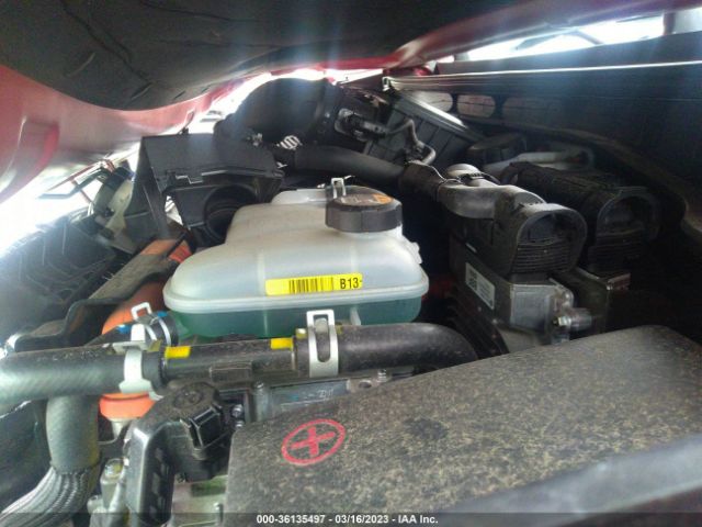 KNDCB3LC6H5048227 KIA NIRO LX