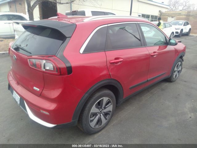 KNDCB3LC6H5048227 KIA NIRO LX