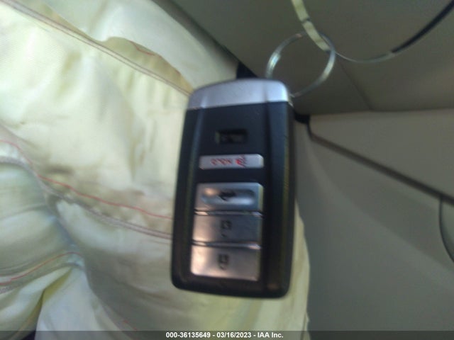JH4KC1F52GC000856 Acura Rlx Tech Pkg