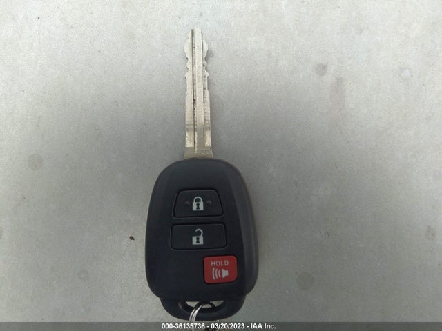 Toyota RAV4 LE 2016 JTMBFREV1GJ097911 Image 11