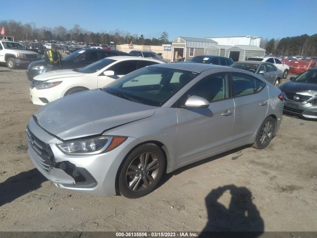 Hyundai ELANTRA SE 2017 5NPD84LF3HH054733 Image 2