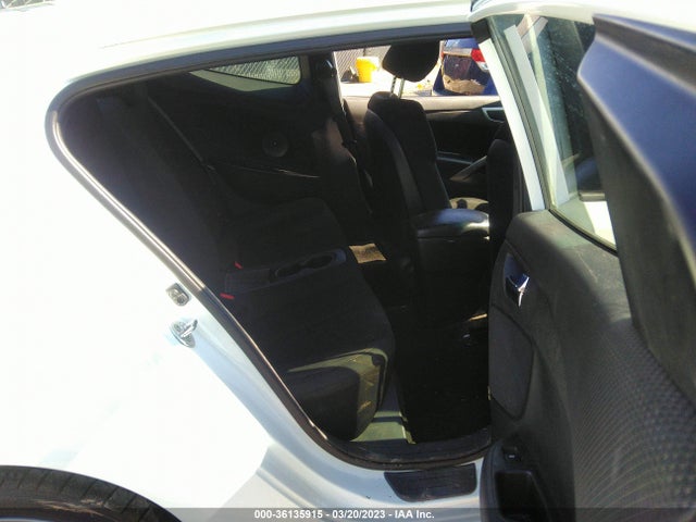 2016 Hyundai Veloster, VIN: KMHTC6AD3GU256186