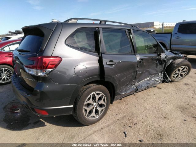 JF2SKAJC3MH455788 Subaru Forester Premium