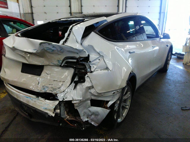 Tesla Model Y Long Range 2022 7SAYGDEE3NF544062 Image 5
