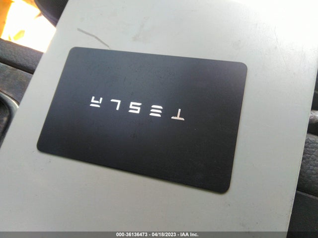 Tesla Model Y Long Range 2022 7SAYGDEE4NF373449 Image 3