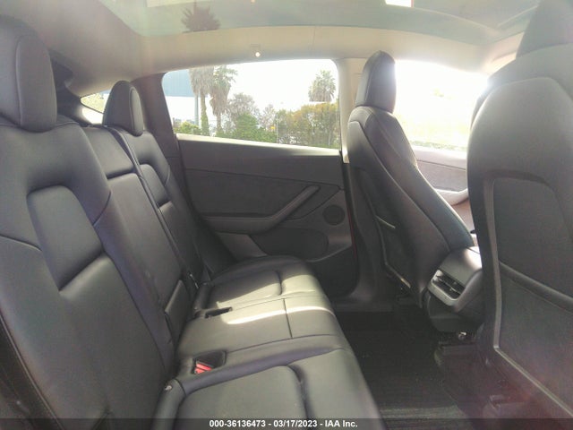 Tesla Model Y Long Range 2022 7SAYGDEE4NF373449 Image 9