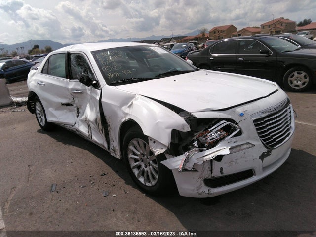 Chrysler 300 2014 2C3CCAAG4EH140839 Image 6