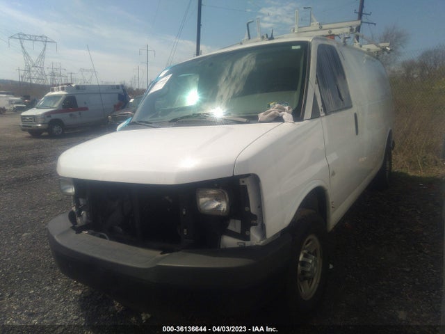 Chevrolet EXPRESS CARGO VAN 2015 1GCWGFCF6F1168026 Image 2