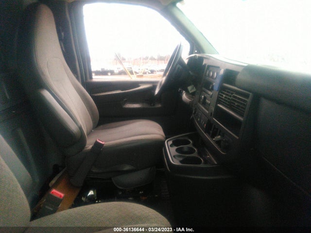 Chevrolet EXPRESS CARGO VAN 2015 1GCWGFCF6F1168026 Image 6