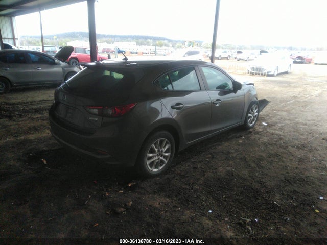 2017 MAZDA MAZDA3 5-DOOR SPORT VIN: 3MZBN1K77HM100368