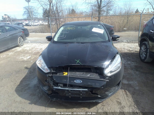 1FADP3K28GL357678 Ford FOCUS SE