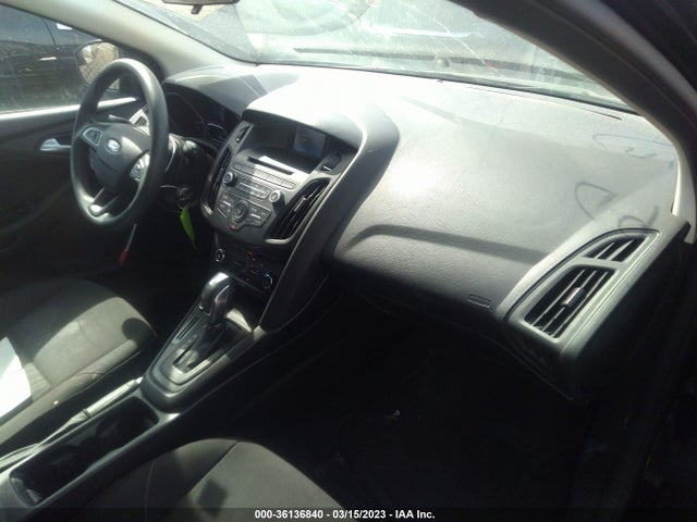 1FADP3K28GL357678 Ford FOCUS SE