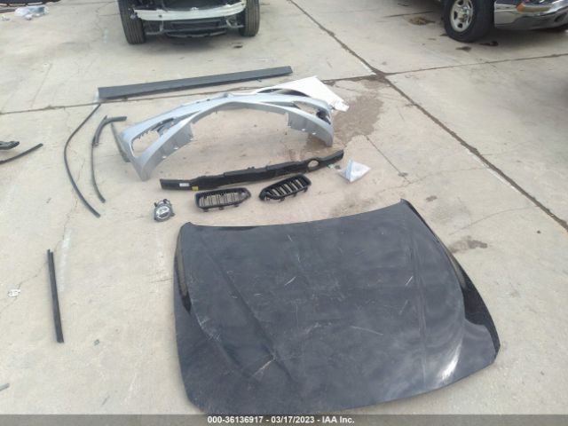 WBA8E1G56JNU93521 BMW 3 Series 320i