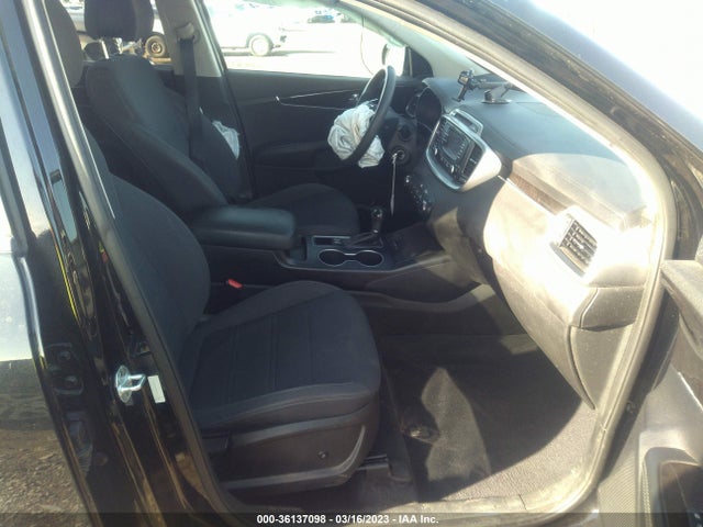 2016 KIA SORENTO 3.3L LX VIN: 5XYPGDA58GG174639