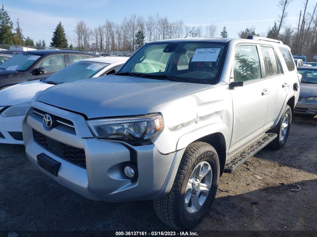 Toyota 4RUNNER SR5 2020 JTEBU5JR1L5772467 Image 2