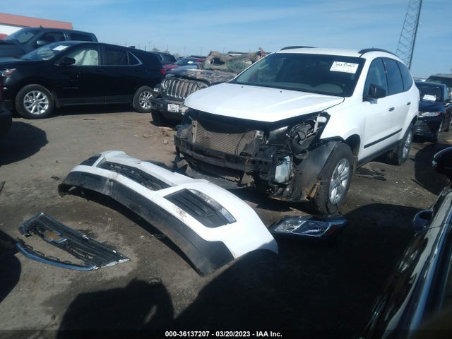 Chevrolet Traverse Ls 2017 1GNKRFED5HJ216730 Image 2