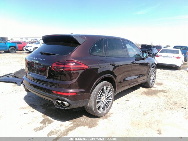 2018 Porsche Cayenne, VIN: WP1AE2A29JLA70497