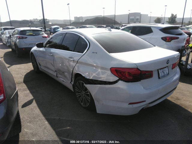 WBAJA9C55KB253798 BMW 5 Series 530e Iperformance