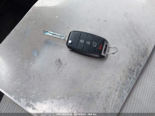 5XYKT3A68EG543795 KIA SORENTO LX