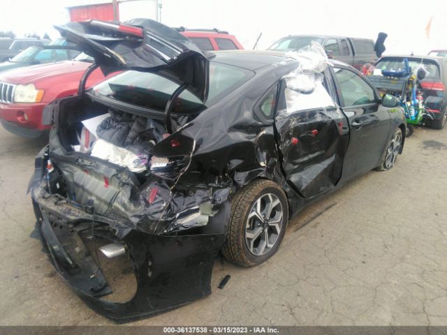 3KPF24AD1ME333219 KIA Forte Lxs