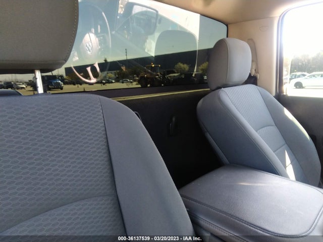 RAM 1500 Express 2015 3C6JR6AG5FG698867 Image 9
